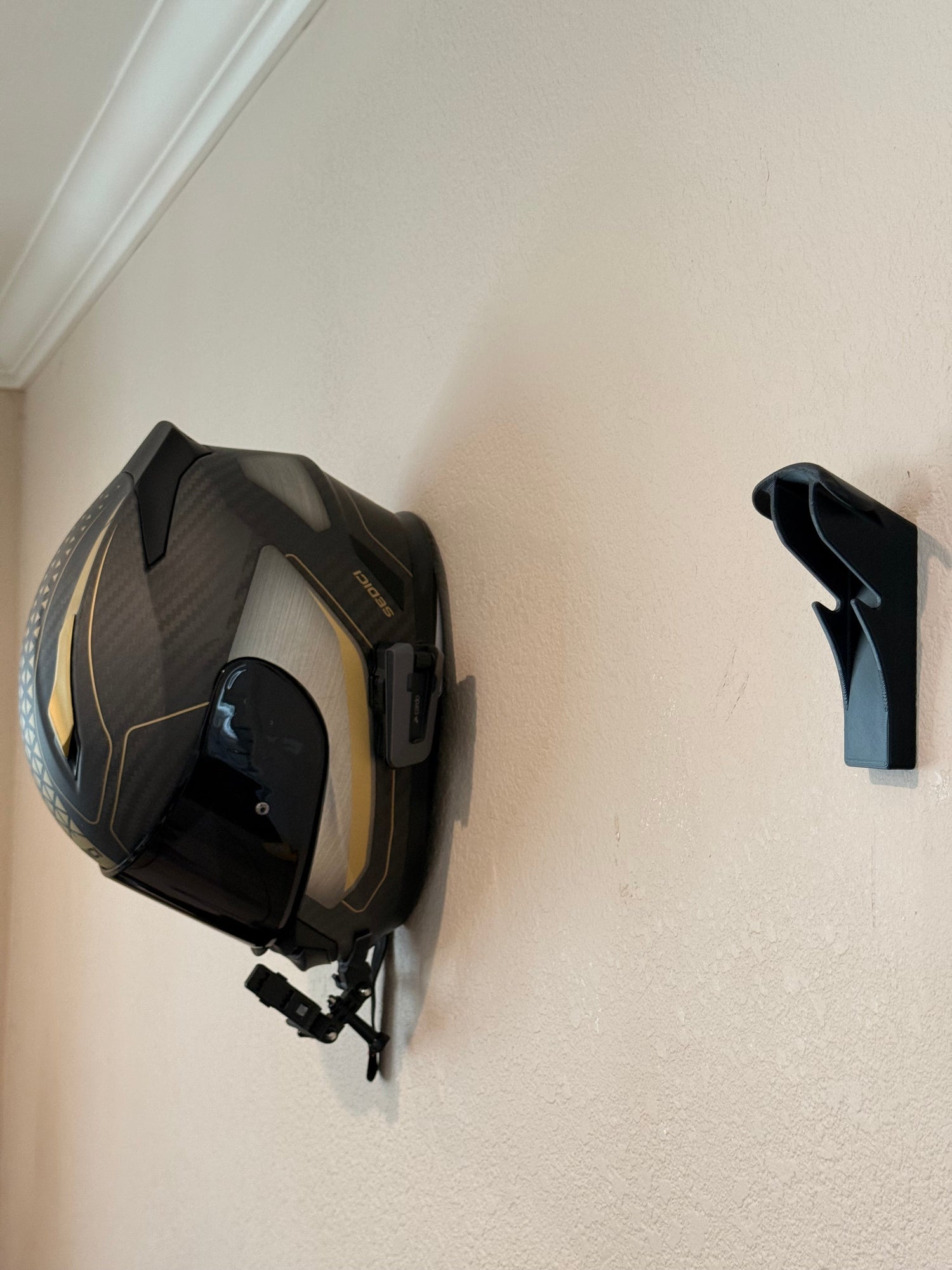 Slim Flush Motorcycle Helmet Wall Mount