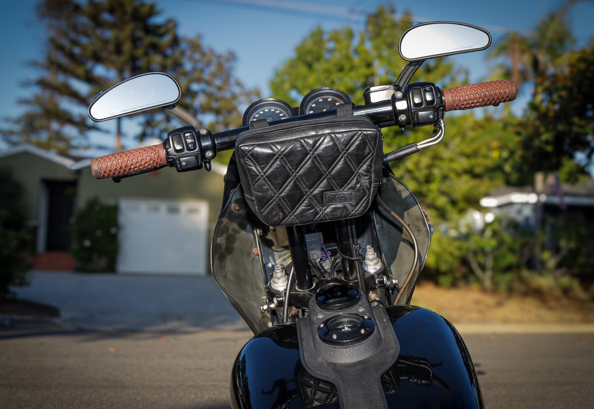 Bar Bag Diamond Leather LoSide