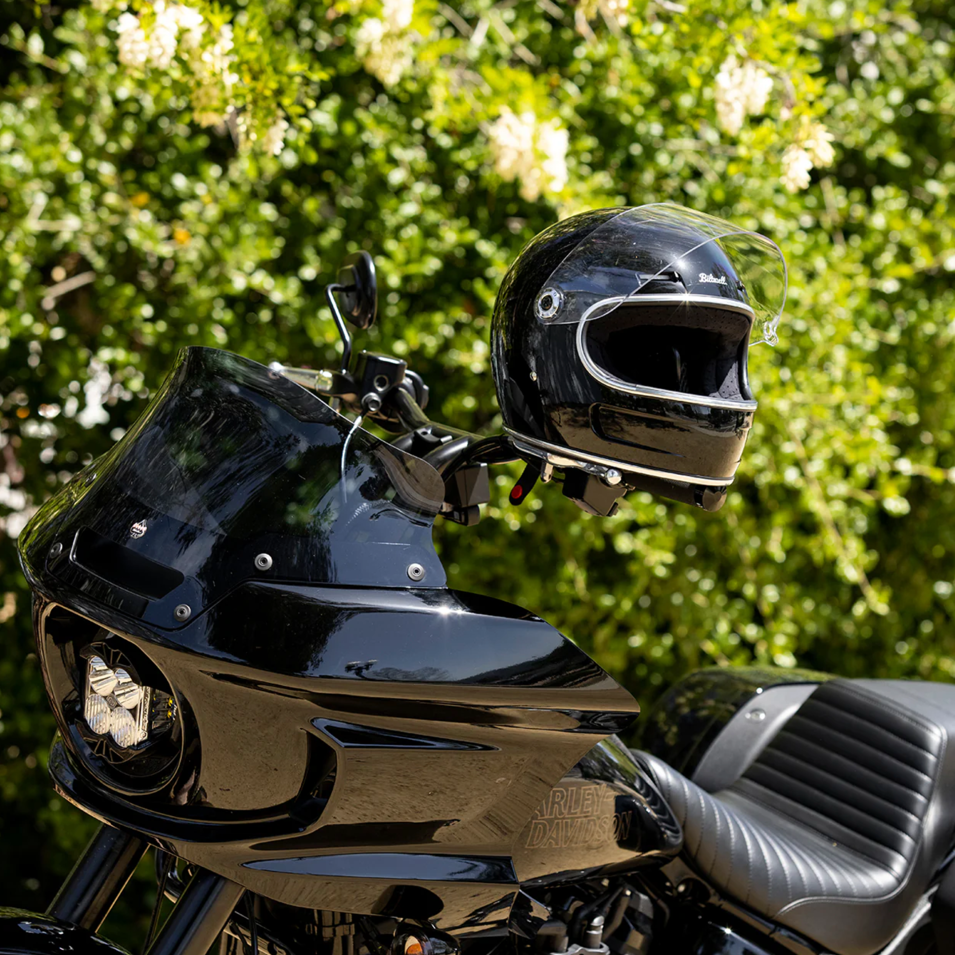 https://livethegnar.com/cdn/shop/files/LivetheGnarBiltwellGringoSVECEHelmet-GlossBlack8.png?v=1688776832