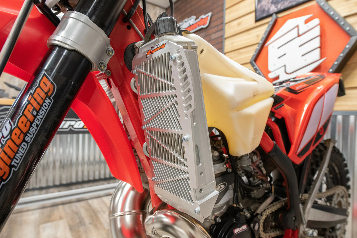 Billet Radiator Guard Beta ENDURO ENGINEERING